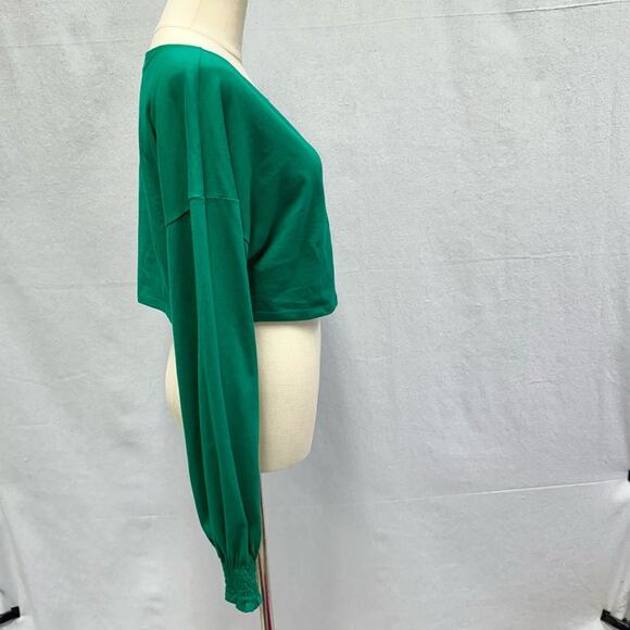Aritza Wilfred Green Enzo Smocked Cuff Long Sleeve Crop Top Size Large Cotton
⁩ - Picture 13 of 14